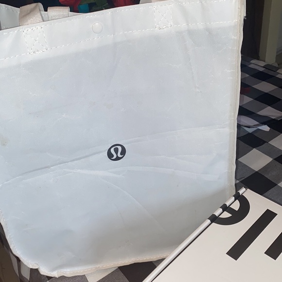 Strongfeel Women's Training Shoe from Lululemon - Picture 9 of 10